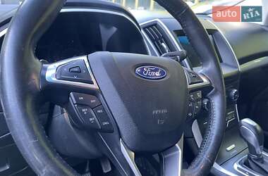 Внедорожник / Кроссовер Ford Edge 2017 в 