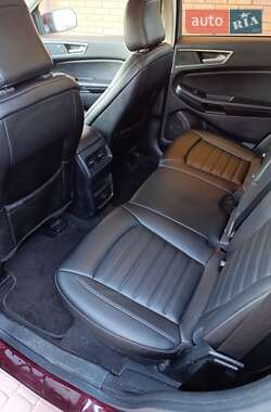 Внедорожник / Кроссовер Ford Edge 2021 в 