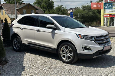 Позашляховик / Кросовер Ford Edge 2018 в 