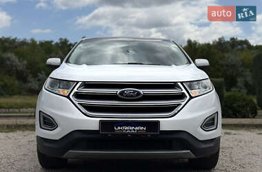 Внедорожник / Кроссовер Ford Edge 2017 в 