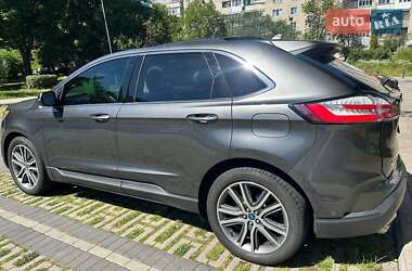 Внедорожник / Кроссовер Ford Edge 2019 в 