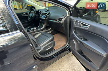 Внедорожник / Кроссовер Ford Edge 2019 в 