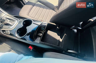 Внедорожник / Кроссовер Ford Edge 2018 в 