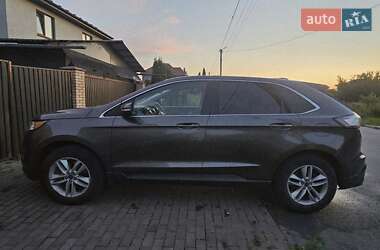Позашляховик / Кросовер Ford Edge 2015 в 