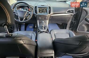 Позашляховик / Кросовер Ford Edge 2015 в 