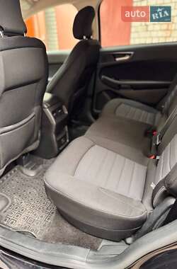 Внедорожник / Кроссовер Ford Edge 2018 в 