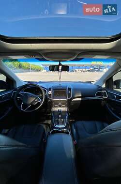 Внедорожник / Кроссовер Ford Edge 2015 в 