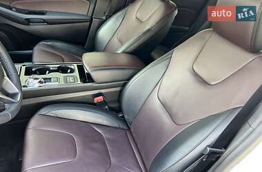 Внедорожник / Кроссовер Ford Edge 2020 в 