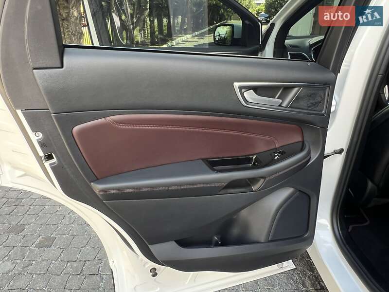 Позашляховик / Кросовер Ford Edge 2020 в Рівному