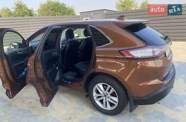 Внедорожник / Кроссовер Ford Edge 2017 в 