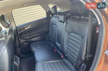 Внедорожник / Кроссовер Ford Edge 2017 в 