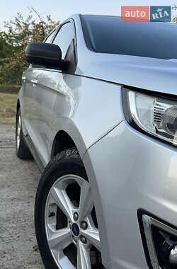 Внедорожник / Кроссовер Ford Edge 2016 в 