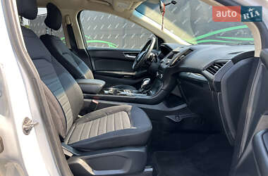 Внедорожник / Кроссовер Ford Edge 2016 в 