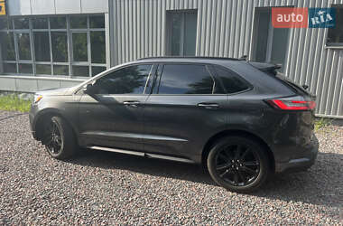 Внедорожник / Кроссовер Ford Edge 2020 в 