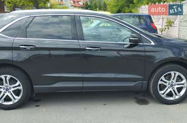 Внедорожник / Кроссовер Ford Edge 2015 в 