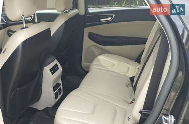 Внедорожник / Кроссовер Ford Edge 2015 в 