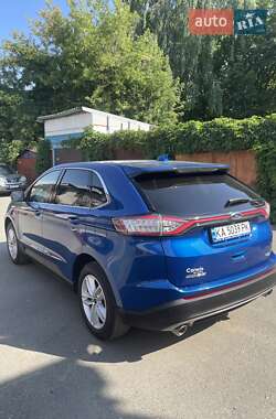 Позашляховик / Кросовер Ford Edge 2018 в 