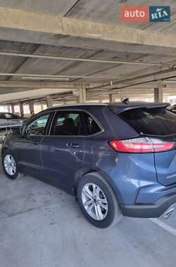 Внедорожник / Кроссовер Ford Edge 2019 в 