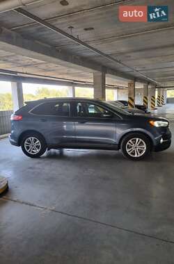 Внедорожник / Кроссовер Ford Edge 2019 в 