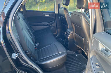 Внедорожник / Кроссовер Ford Edge 2016 в 