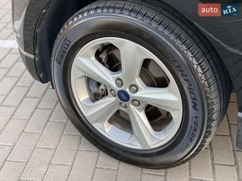 Позашляховик / Кросовер Ford Edge 2016 в Дубні