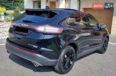 Позашляховик / Кросовер Ford Edge 2017 в 