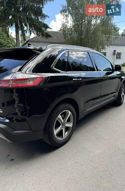 Внедорожник / Кроссовер Ford Edge 2019 в 
