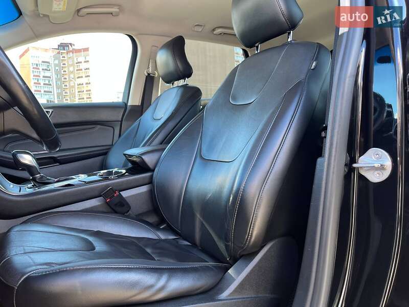 Позашляховик / Кросовер Ford Edge 2016 в Києві