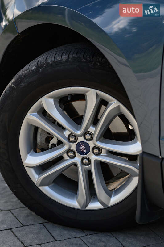 Внедорожник / Кроссовер Ford Edge 2018 в Новояворовске