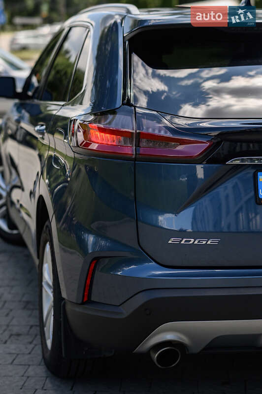 Внедорожник / Кроссовер Ford Edge 2018 в Новояворовске
