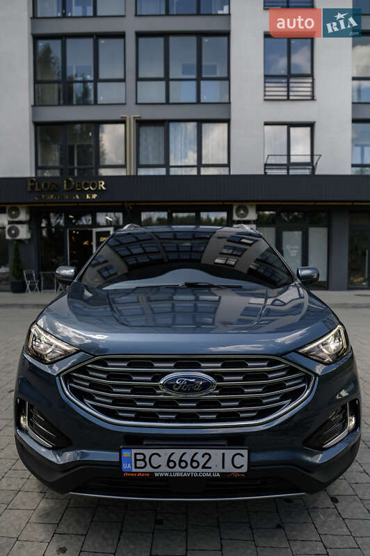 Внедорожник / Кроссовер Ford Edge 2018 в Новояворовске