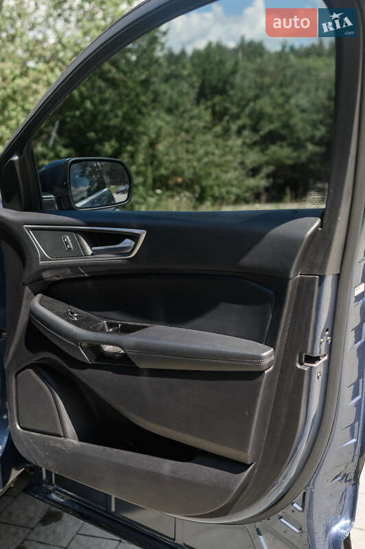 Внедорожник / Кроссовер Ford Edge 2018 в Новояворовске