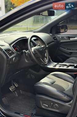 Внедорожник / Кроссовер Ford Edge 2019 в 