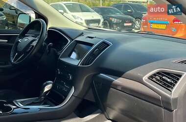 Позашляховик / Кросовер Ford Edge 2017 в 