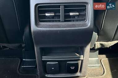 Позашляховик / Кросовер Ford Edge 2017 в 