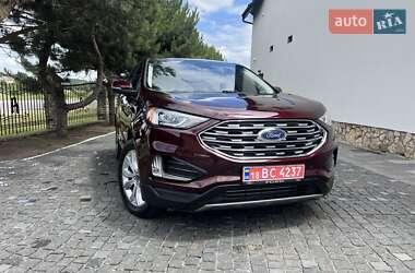 Позашляховик / Кросовер Ford Edge 2022 в 
