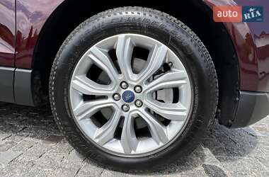 Позашляховик / Кросовер Ford Edge 2022 в 