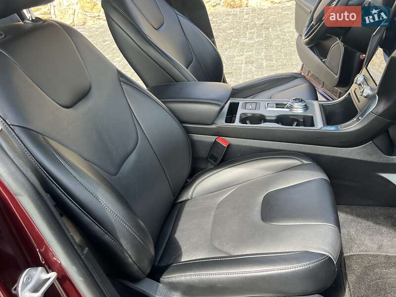 Позашляховик / Кросовер Ford Edge 2022 в Рівному