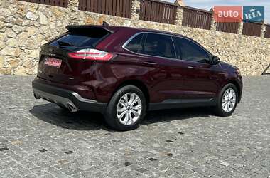 Позашляховик / Кросовер Ford Edge 2022 в 