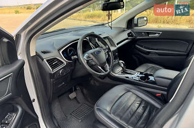 Внедорожник / Кроссовер Ford Edge 2017 в 