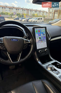 Внедорожник / Кроссовер Ford Edge 2022 в 