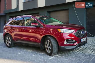 Позашляховик / Кросовер Ford Edge 2019 в 