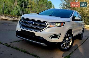 Позашляховик / Кросовер Ford Edge 2018 в 