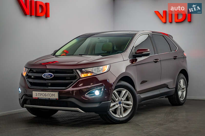 Позашляховик / Кросовер Ford Edge 2017 в 