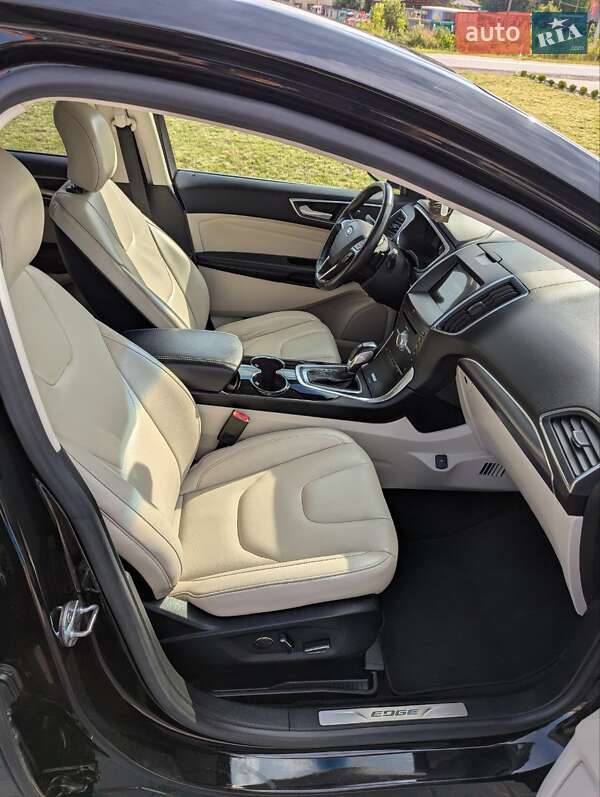Позашляховик / Кросовер Ford Edge 2017 в Золочеві