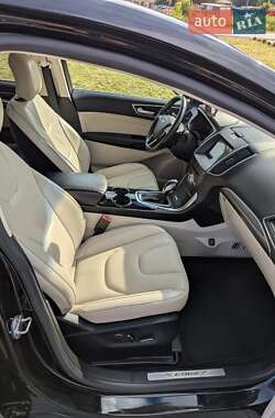 Позашляховик / Кросовер Ford Edge 2017 в 