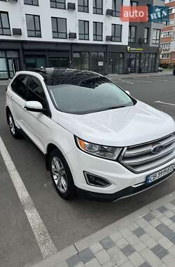 Позашляховик / Кросовер Ford Edge 2018 в 
