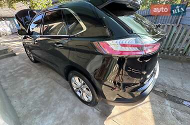 Внедорожник / Кроссовер Ford Edge 2019 в 
