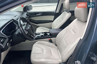 Позашляховик / Кросовер Ford Edge 2016 в 