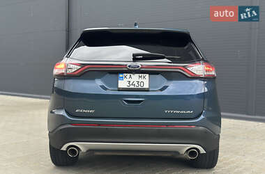 Позашляховик / Кросовер Ford Edge 2016 в 